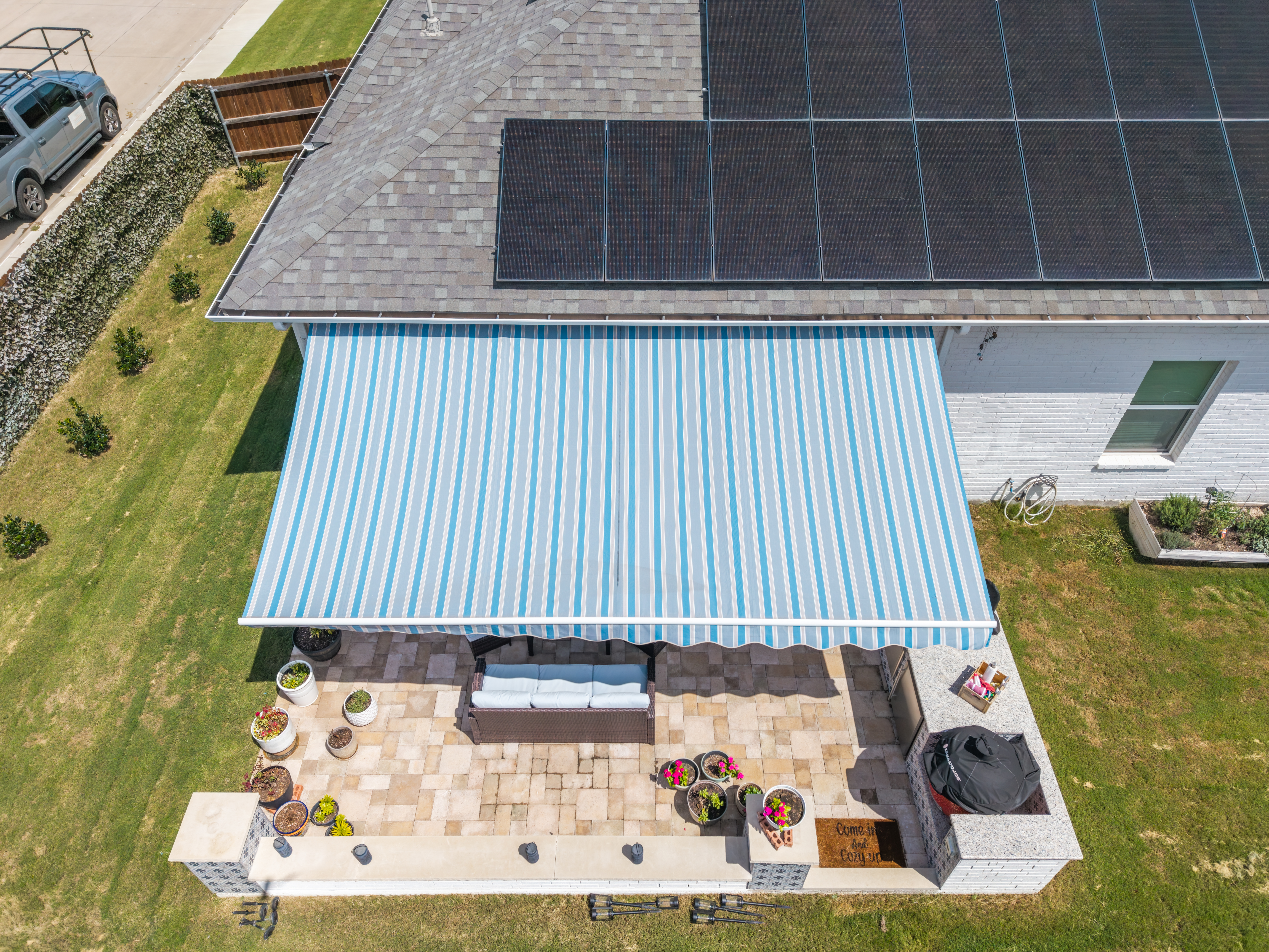 Awning-Residential-BaycrestSky-Outdoor-Kitchen-Aerial-View