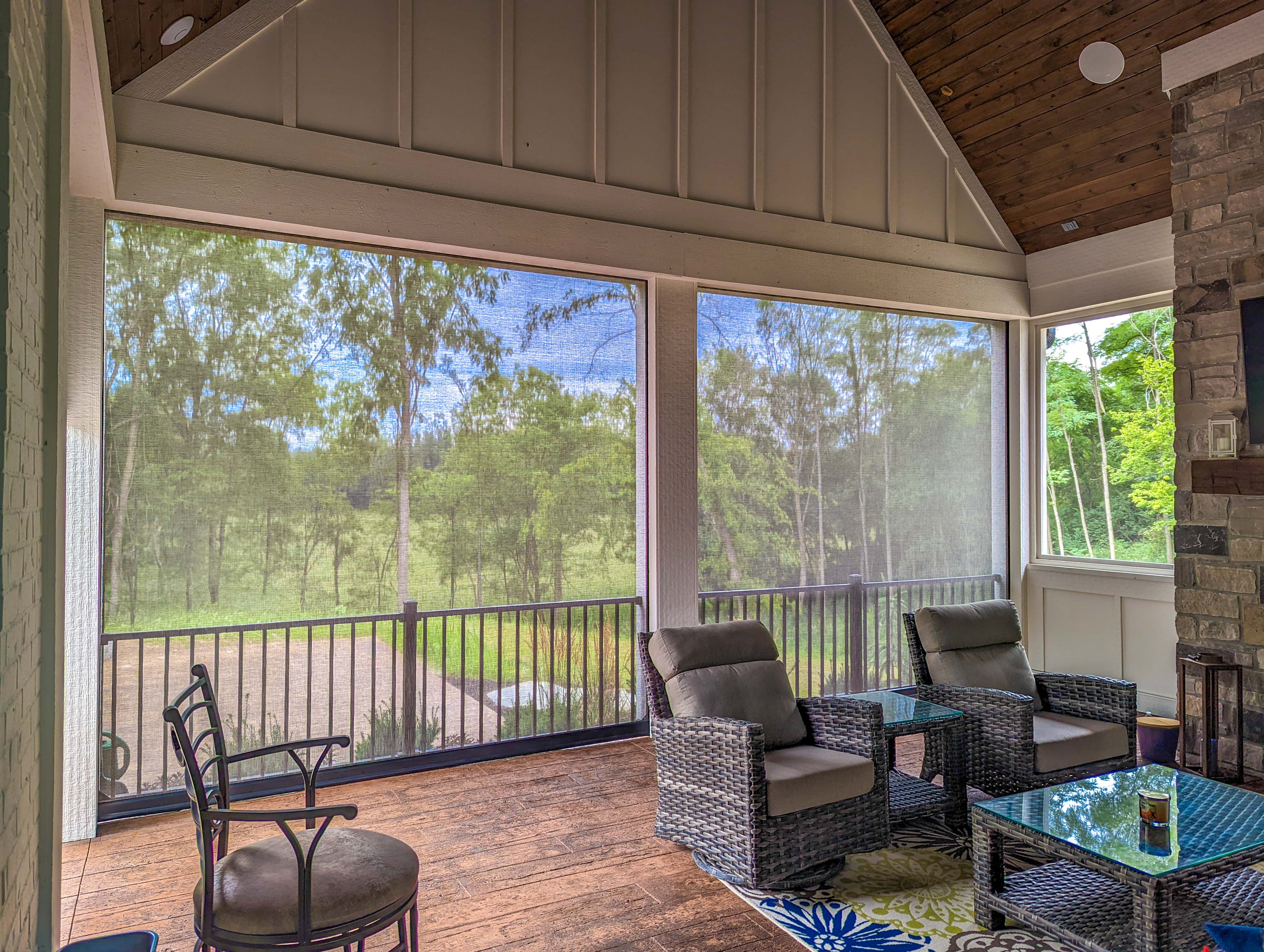 Screens-Recessed-Residential-Porch