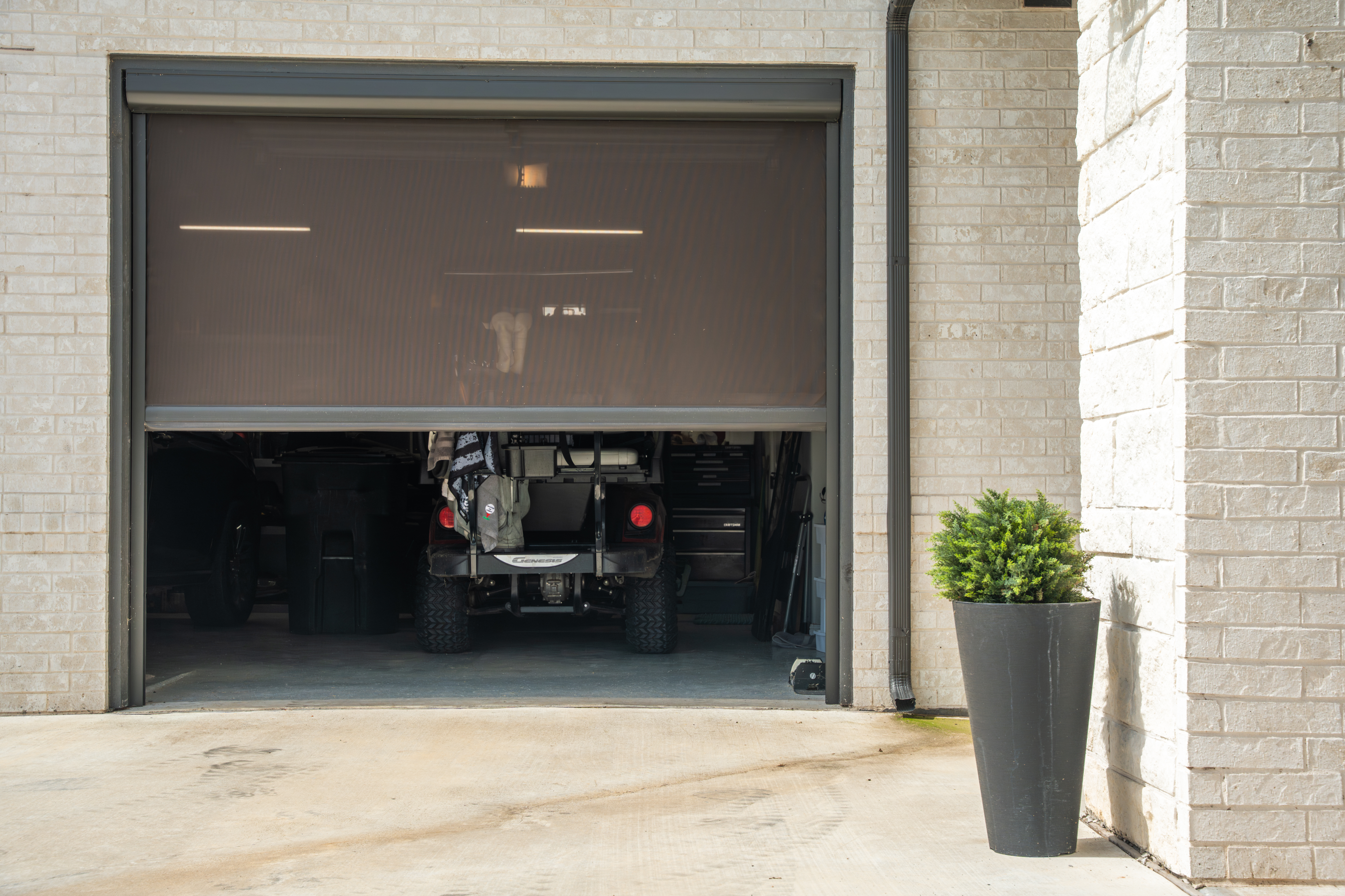 Garage-Screen-Bronze-Golf-Cart-White-House