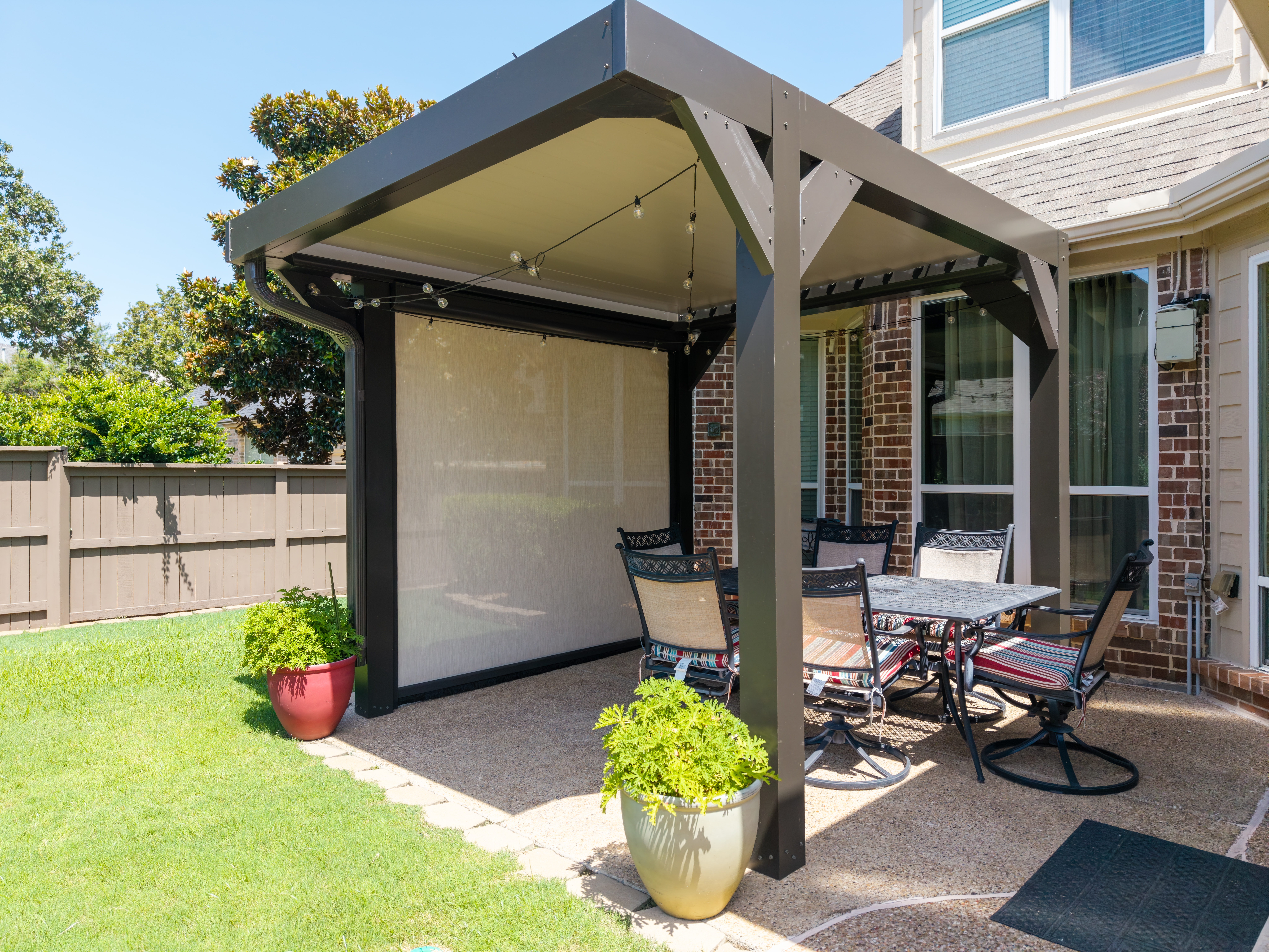 Residential-Solar-Screens-Pergola-Enclosure-Patio-Interior-View