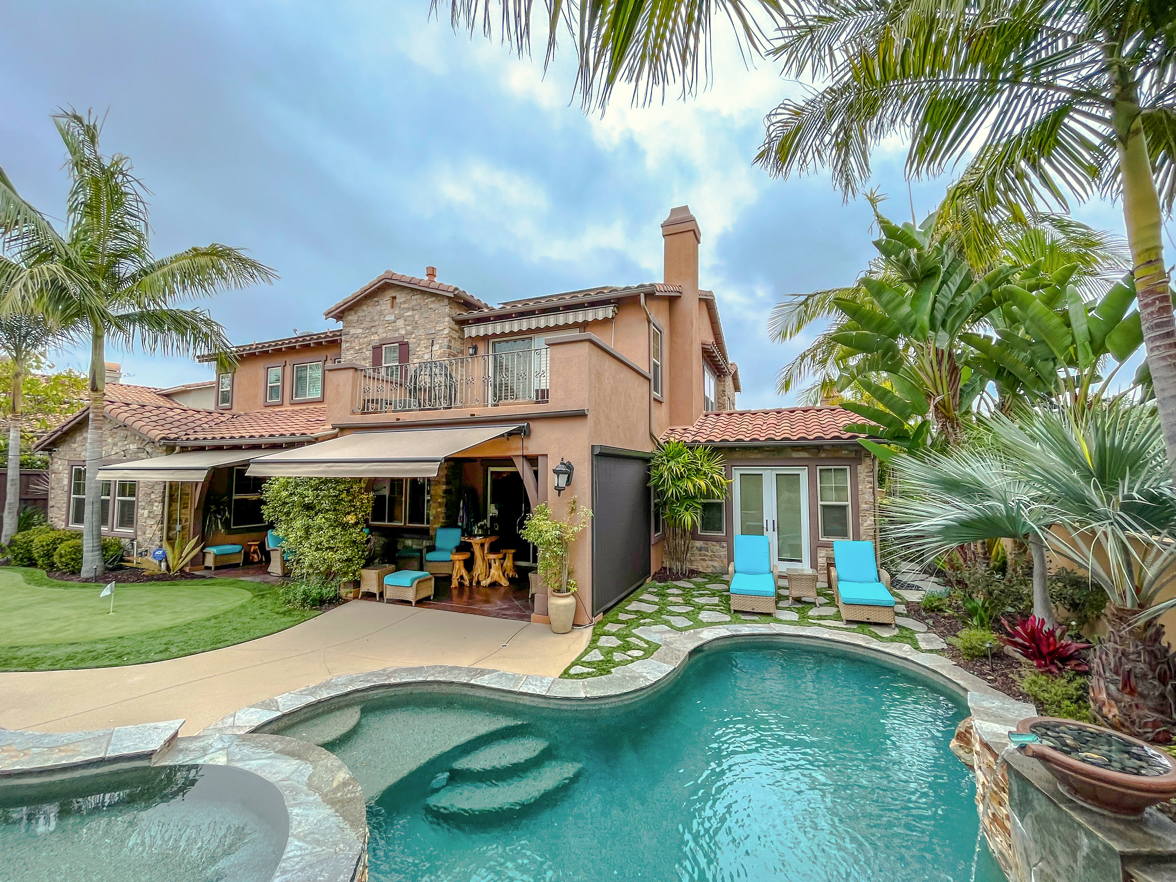 Screens-Awnings-PalmTrees-Pool